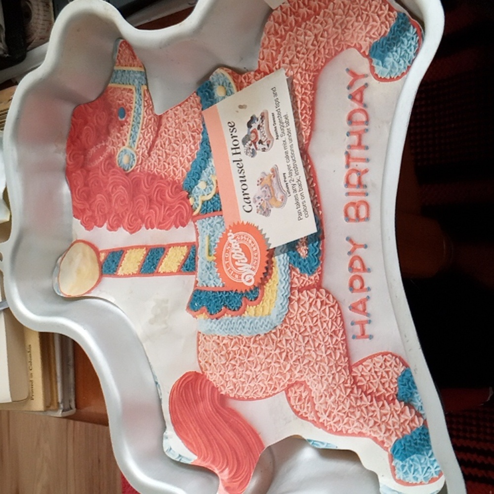 Wilton Cake Pan: Carousel Horse (2105-6507, 1990)